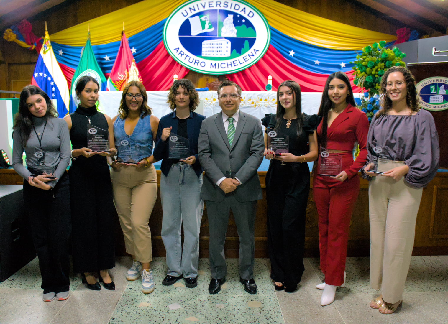 universidad-arturo-michelena-celebra-su-23-aniversario