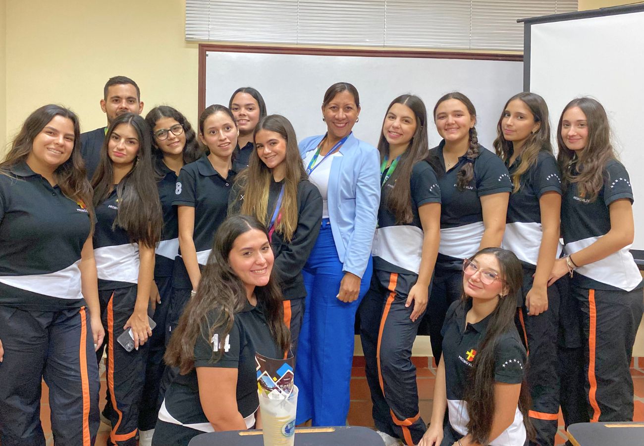 colegio-santa-cruz-visita-la-uam
