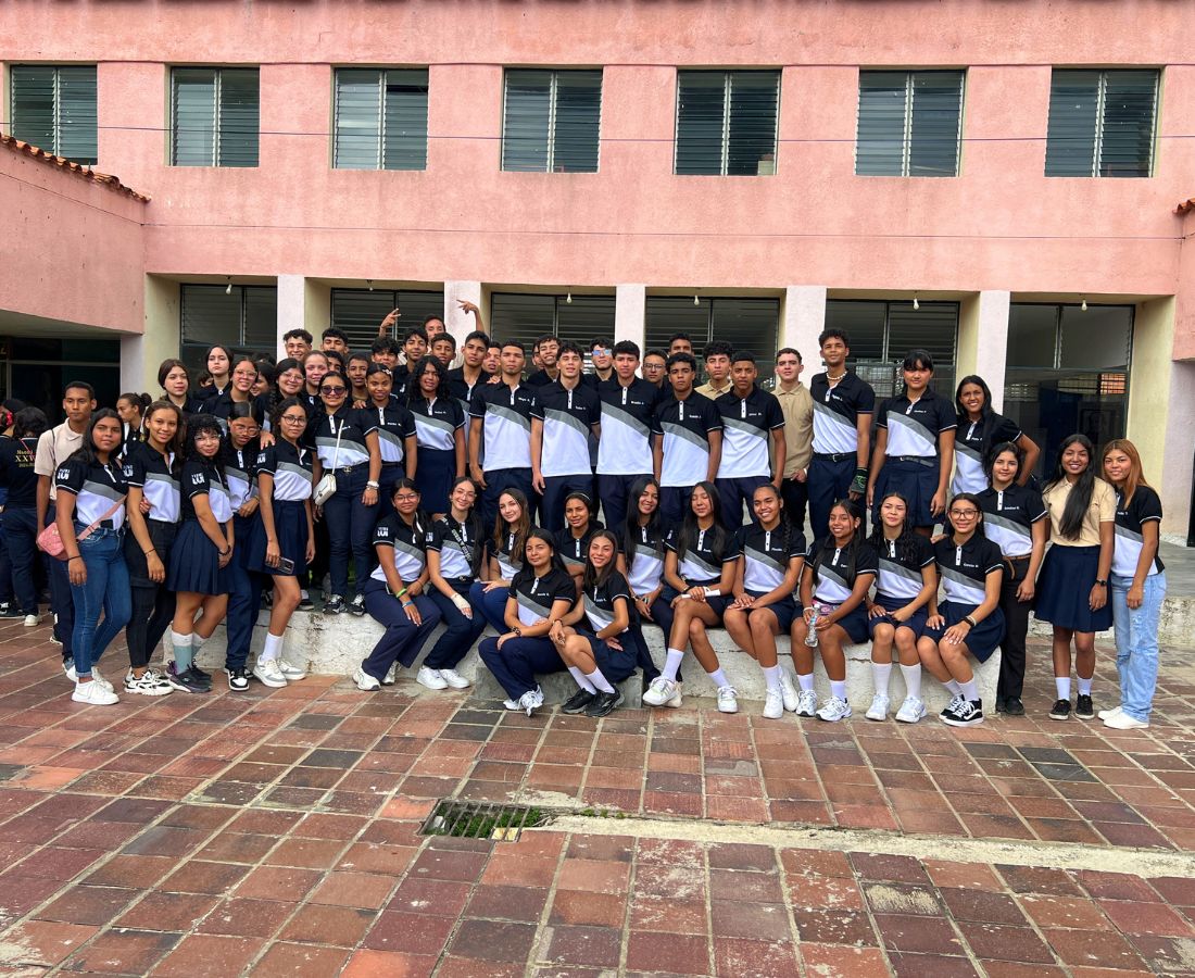 UAM participó activamente en la Feria OPSU 2025 orientando a futuros bachilleres