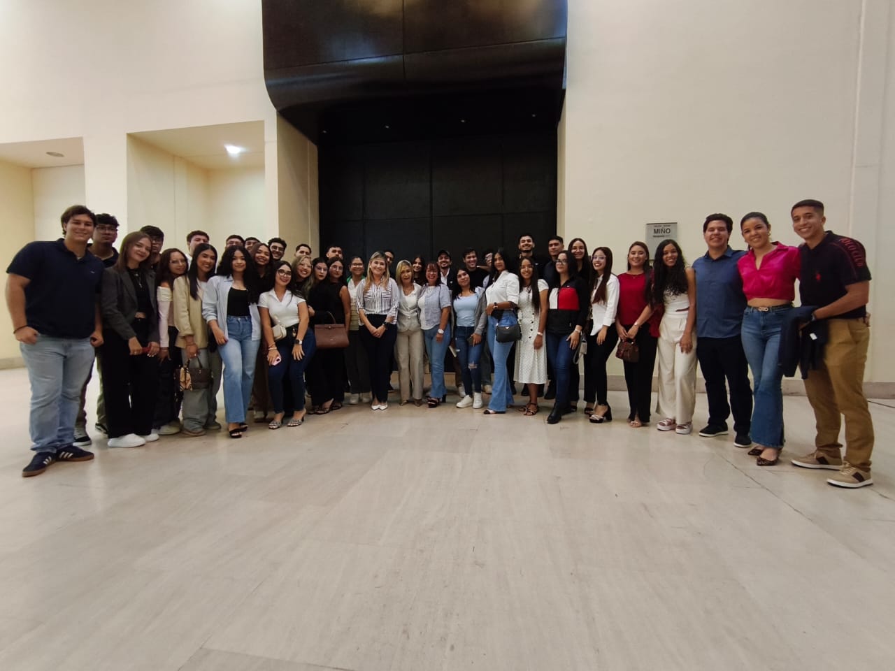 Estudiantes de la UAM participaron en conversatorio de la 81ª Asamblea Anual de Fedecámaras