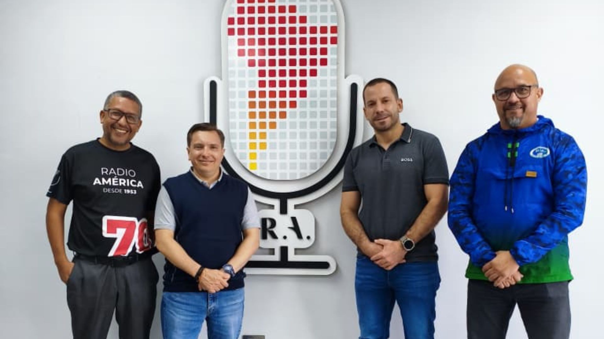 El rector de la UAM, Dr. Giovanni Nani Lozada, participó en entrevista en Radio América con motivo del 24° aniversario de la institución