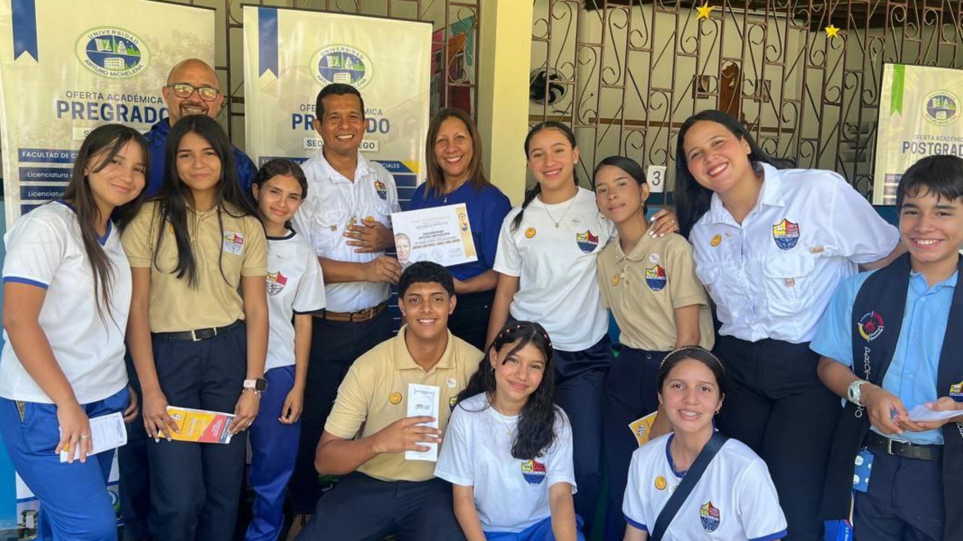 UAM orientó a los estudiantes de la U.E. Colegio Monseñor Arrocha en la Expo Vocacional 2026