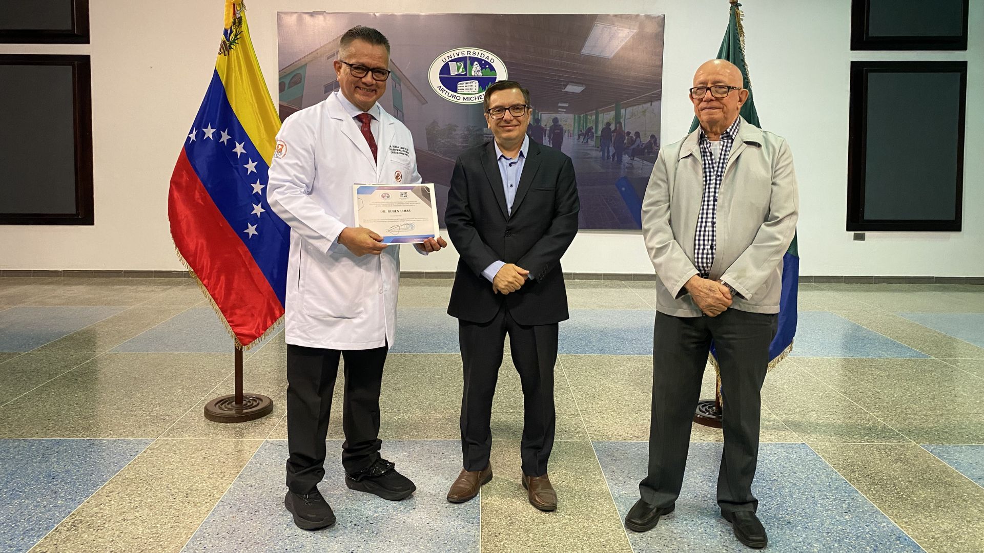 Universidad Arturo Michelena celebra entrega de reconocimientos a la tercera cohorte del Programa Avanzado en Fisioterapia Traumatológica y Ortopédica