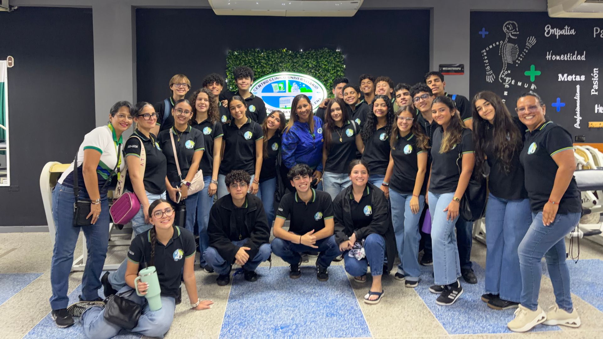 Alumnos de la U.E. Colegio Joseph Lancaster conocen el campus de la UAM y descubren su futuro profesional