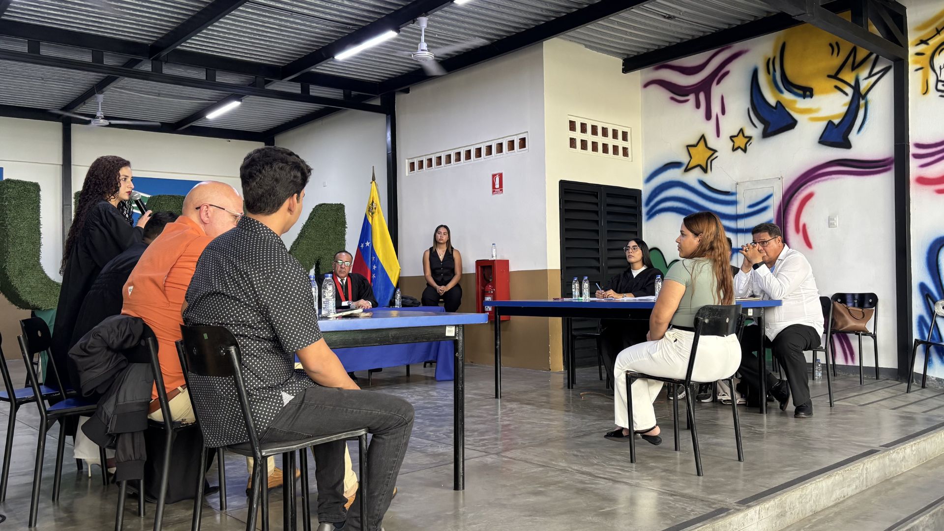 Futuros abogados de la UAM debaten caso de violencia de género en juicio simulado