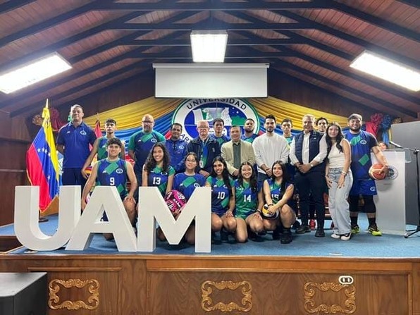 la-universidad-arturo-michelena-presenta-su-nueva-identidad-e-indumentaria-deportiva-rumbo-a-su-25-aniversario