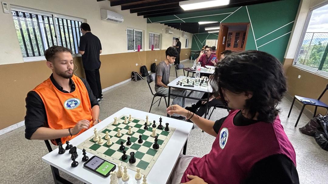 Ajedrez, tenis de mesa y fútbol protagonizaron el tercer día de Interfacultades UAM
