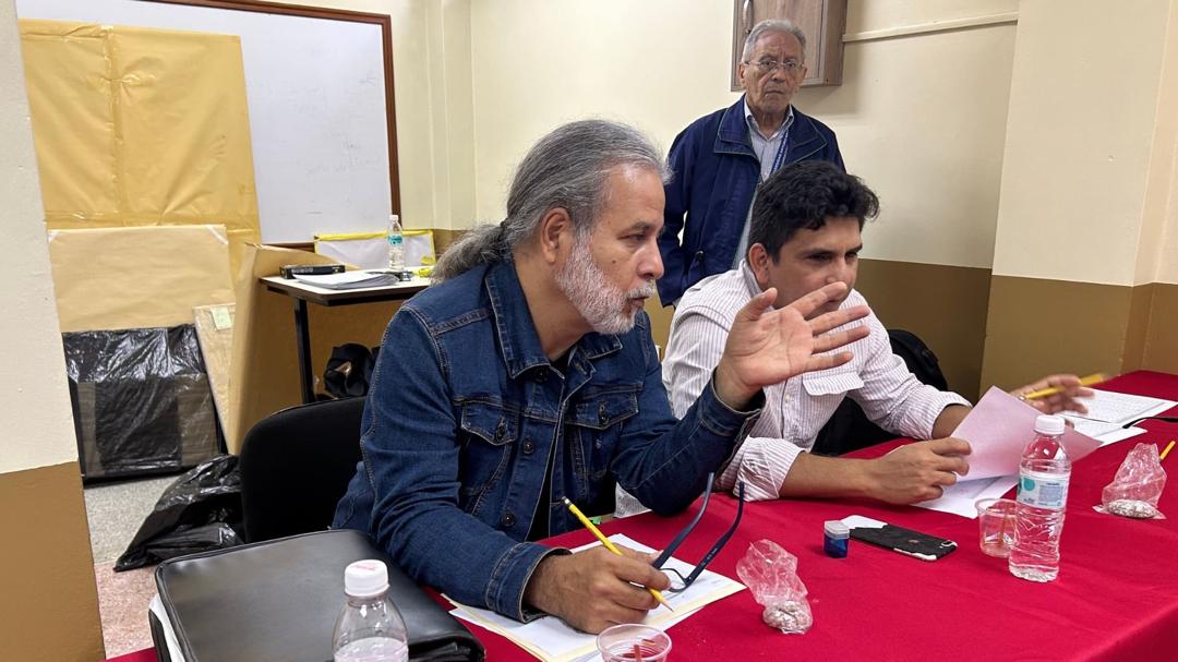 curadores-evaluaron-las-obras-postuladas-por-la-uam-para-el-68-salon-arturo-michelena