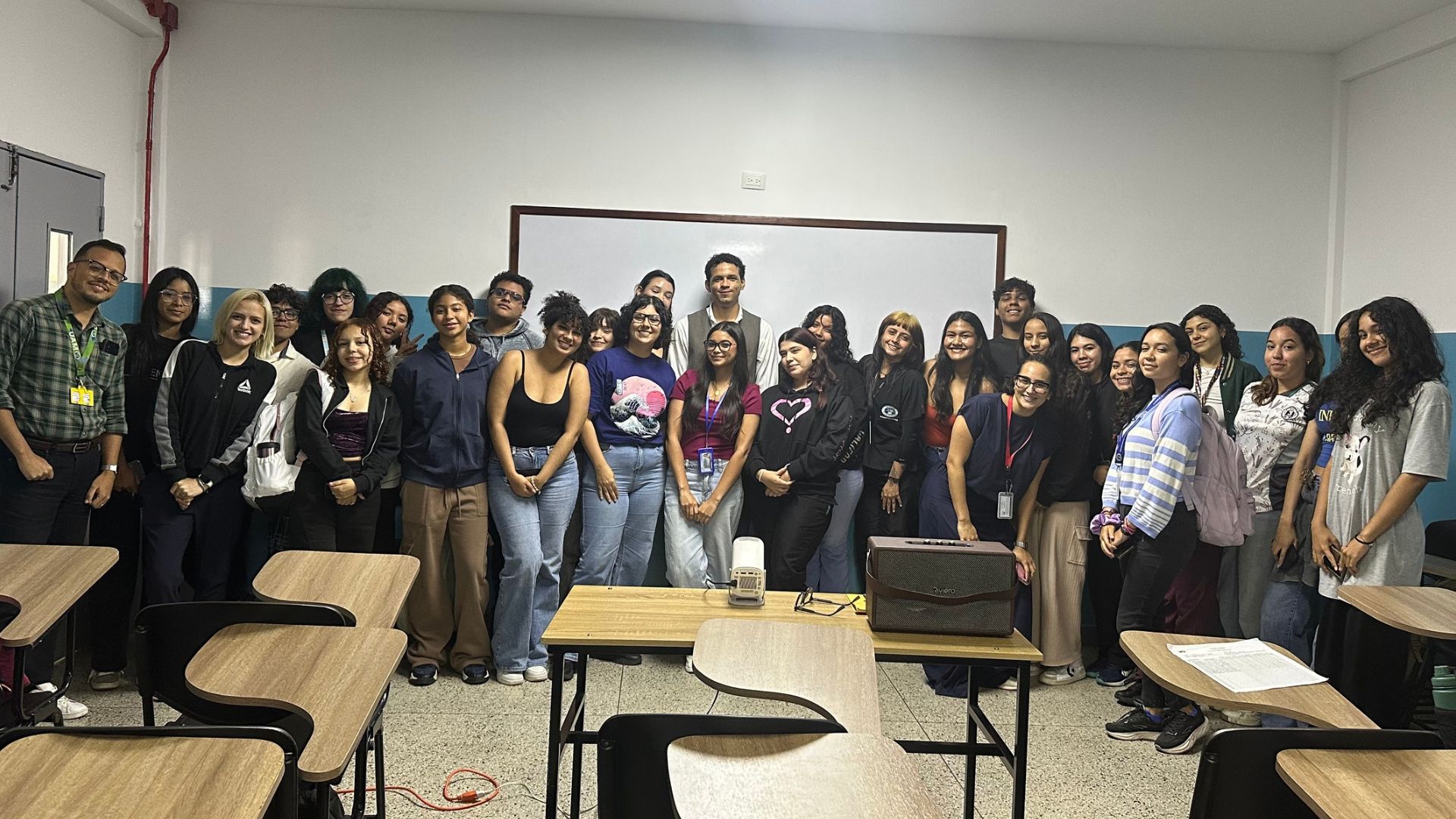 el-club-de-lectura-jose-rafael-pocaterra-analizo-cien-anos-de-soledad-en-la-sede-centro