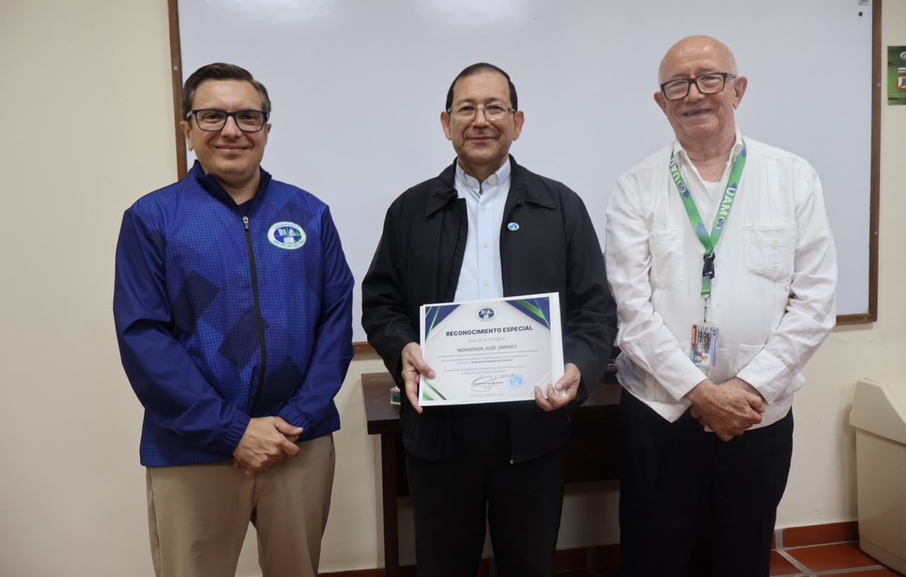 UAM otorgó botón institucional a Monseñor José Jiménez uam-otorgo-boton-institucional-a-monsenor-jose-jimenez